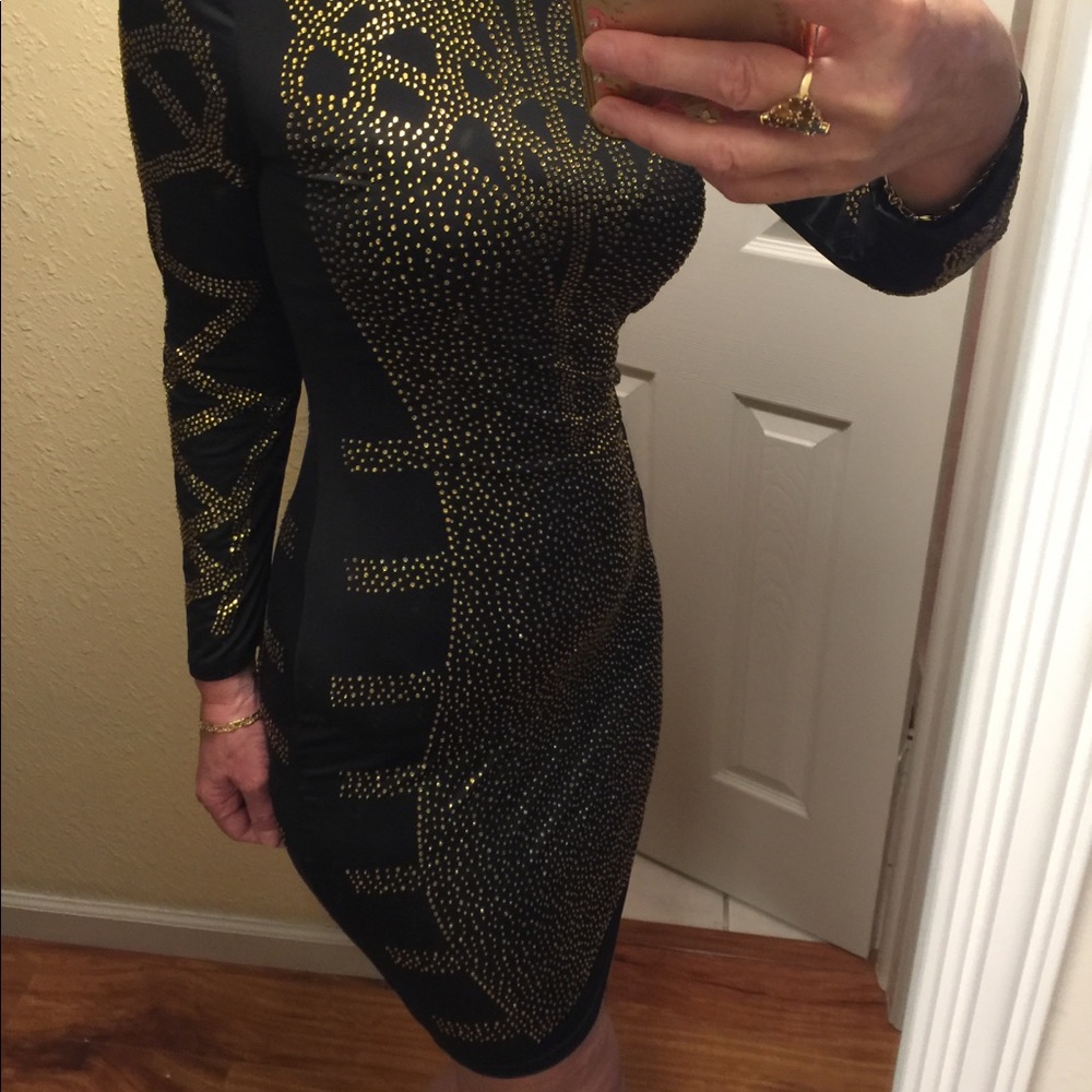 🔥DIAMONDS EMBELLISHED SLIM BODYCON🔥